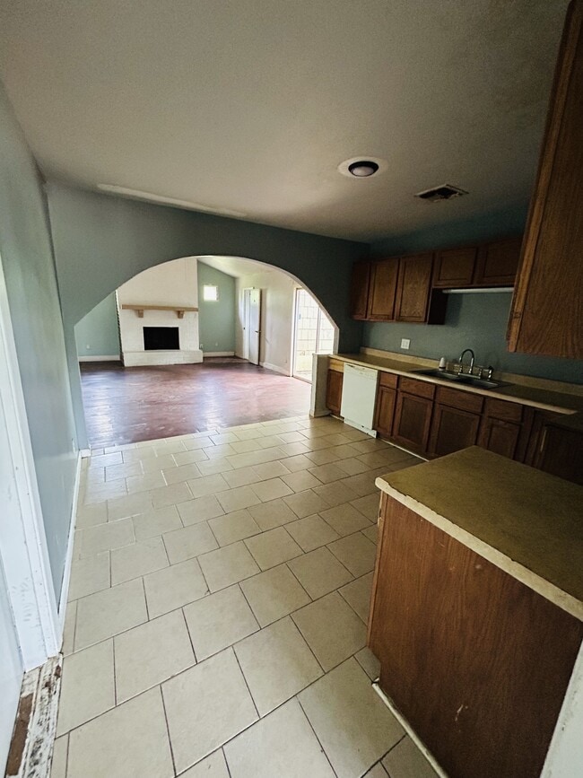 Photo - 1905 Lee St