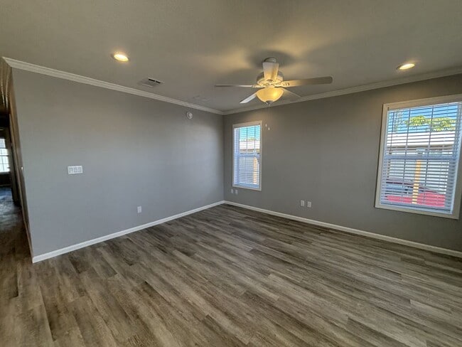 Photo - 965 E Orinoco Ave
