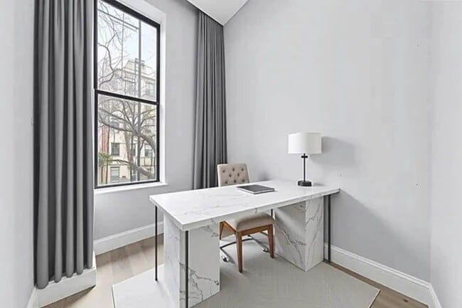 Photo - Saint Nicholas Avenue