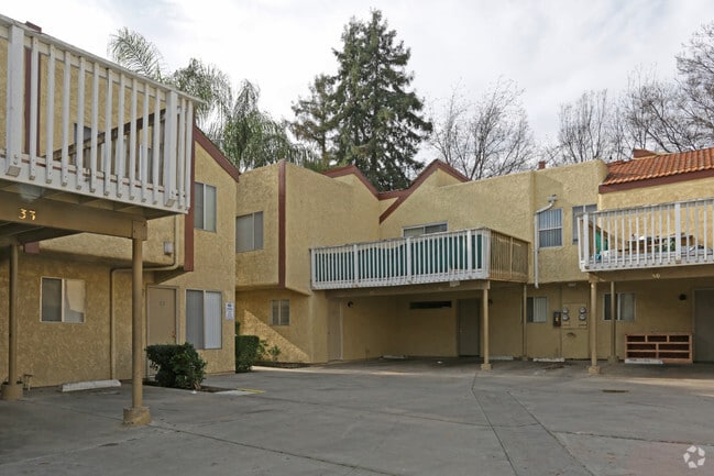 Mission Villa Townhomes