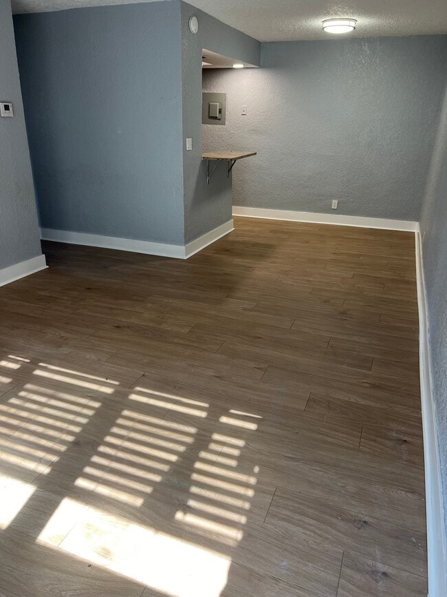 Photo - 5825 NW 22nd Ct Unit Mark