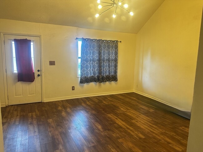 Photo - 1408 Wagon St