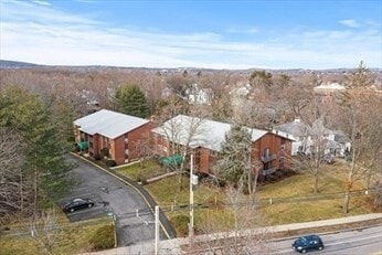 Building Photo - 621 Watertown St Unit 25