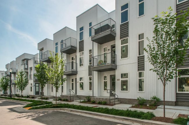 Building Photo - 727 Cleo Miller Dr Rental