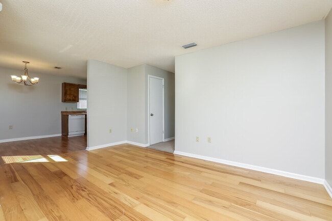 Photo - 1608 Gattis Dr