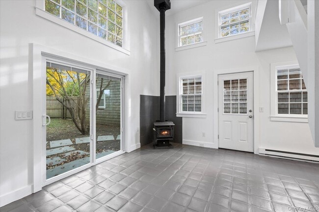 Photo - 17 N Bishop Ln