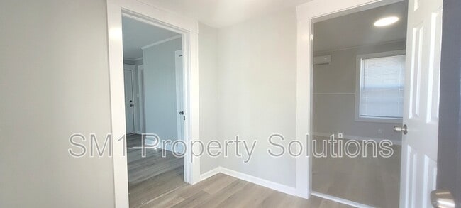 Photo - 4302 Hilltop Rd