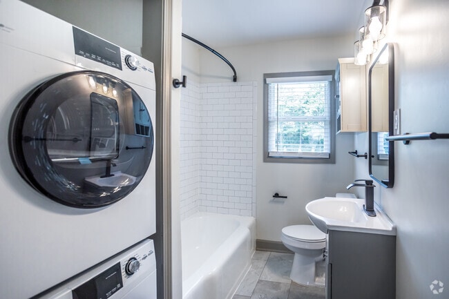 2 BR, 1 BA - 875SF - Highpoint at The Greenline