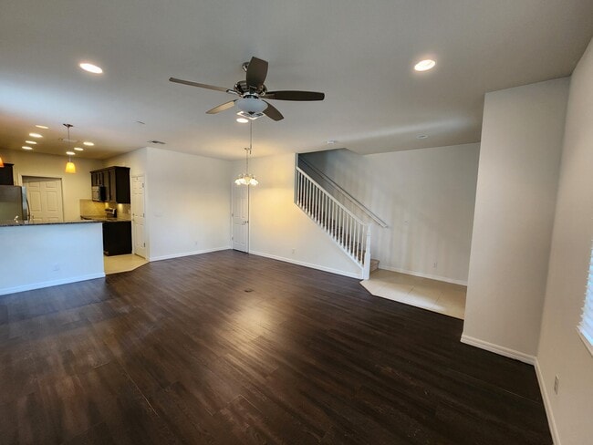 Photo - 1102 Dakota Dr