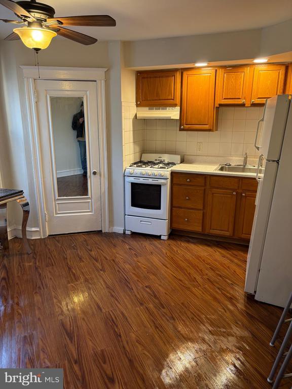 Photo - 5370 Lebanon Ave Unidad 2ND FLOOR REAR