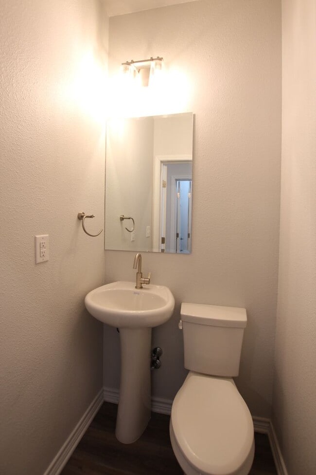 Photo - Coming Soon! Stunning 2 Bed 2.5 Bath 1 Car Garage Townhome in Tyler!