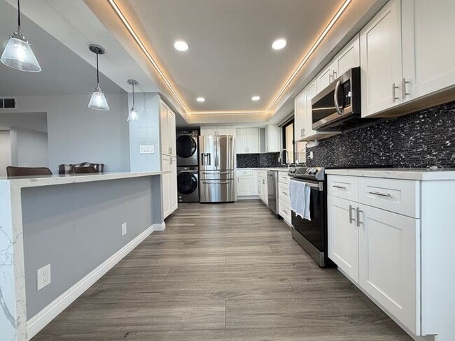 Photo - Carry Over Showing: This property has been shown before and will be rented to the first most qual...