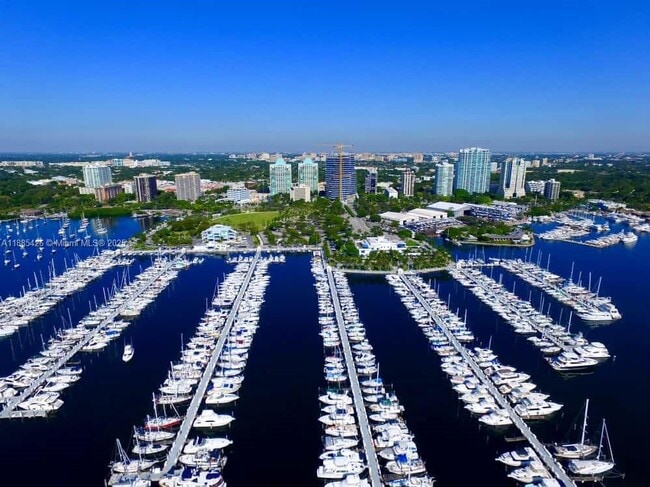 Photo - 2843 S Bayshore Dr Unidad 3A