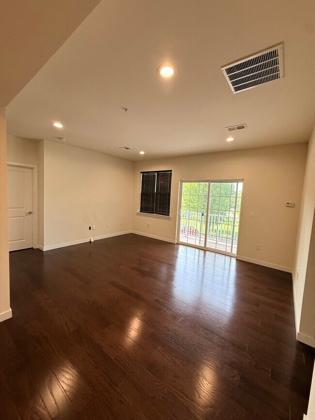 226 Luca Dr Unit 226 Luca dr
