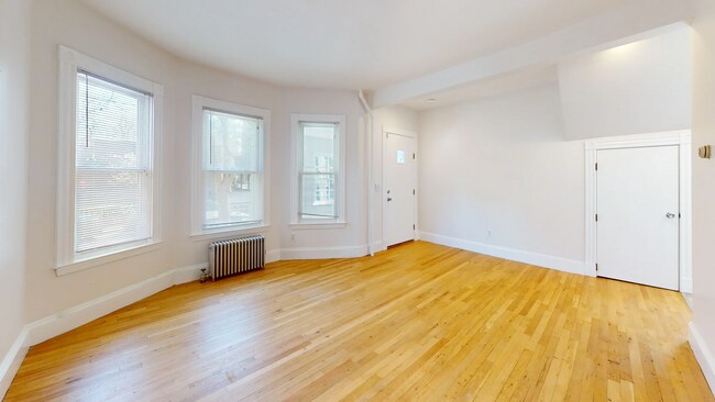 61 Museum St Unit 1