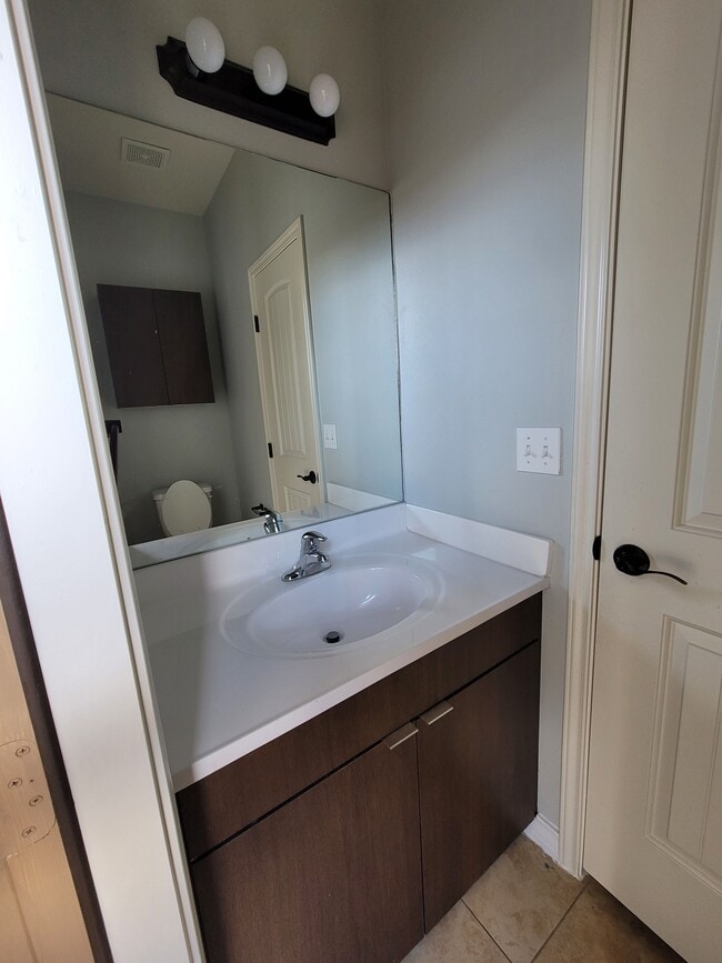 Photo - 201 S 5th St Unit 07