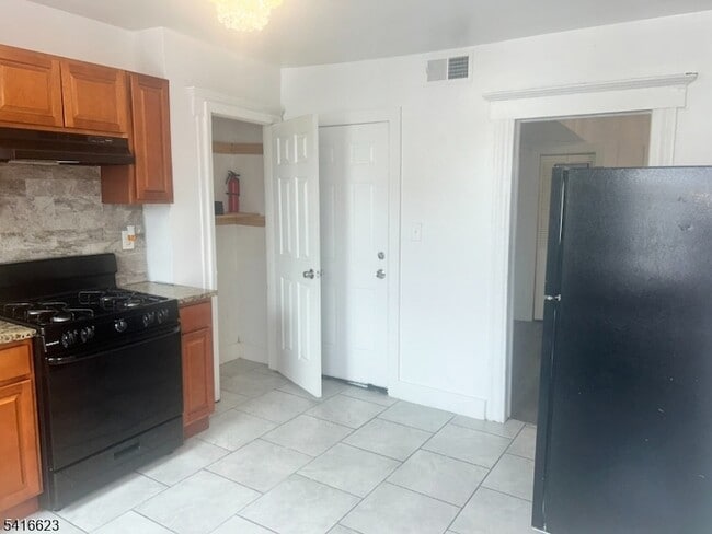 Photo - 21 Tillinghast St