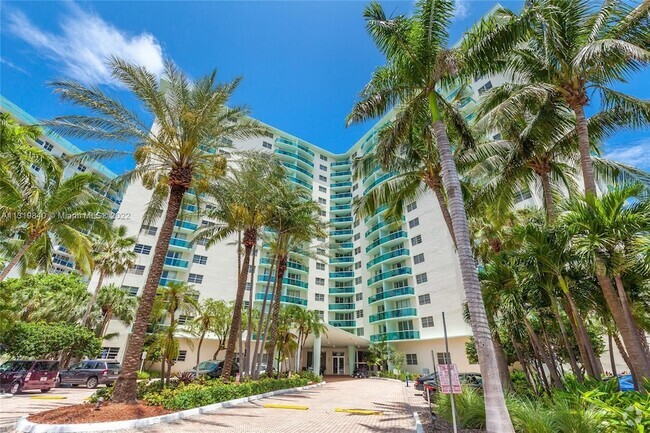 Building Photo - 3801 S Ocean Dr Unit 10Q Rental