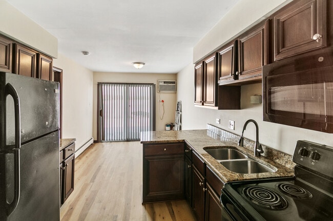 Photo - 2450 Terrace Ave Unit 1W