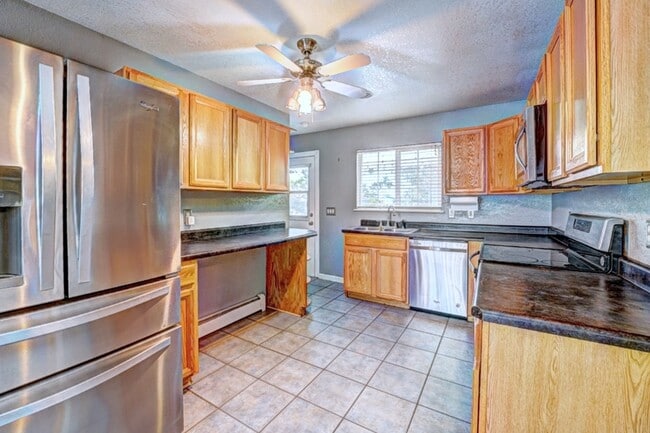 Photo - 2801 Hall Ave