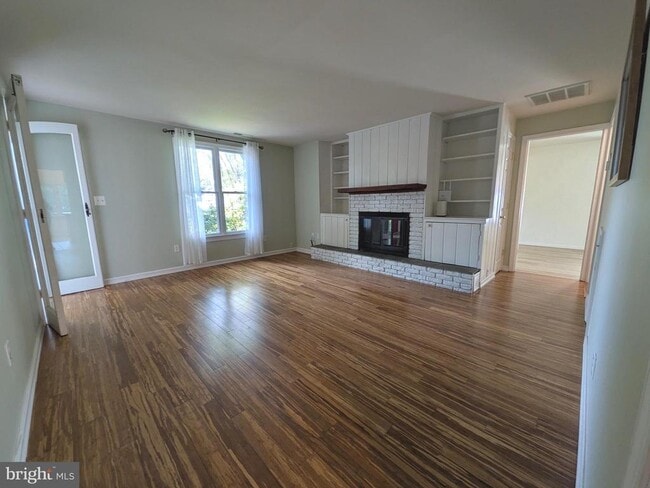 Photo - 965 Chester River Dr