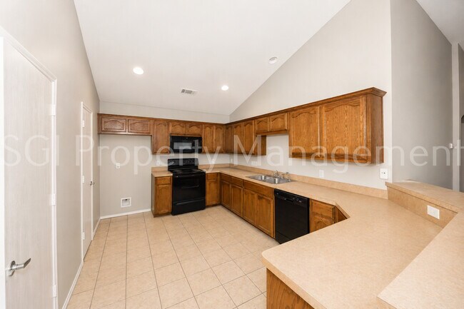 Photo - 1153 W Cottonwood Dr