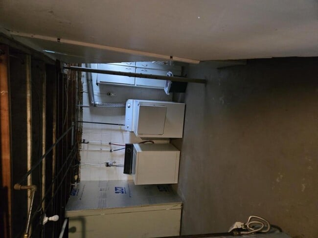 Photo - 1364 W Midland Rd