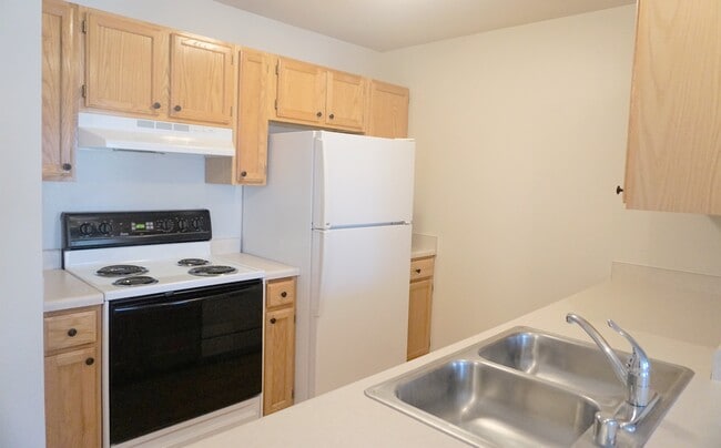 Photo - Stone Creek Apartments