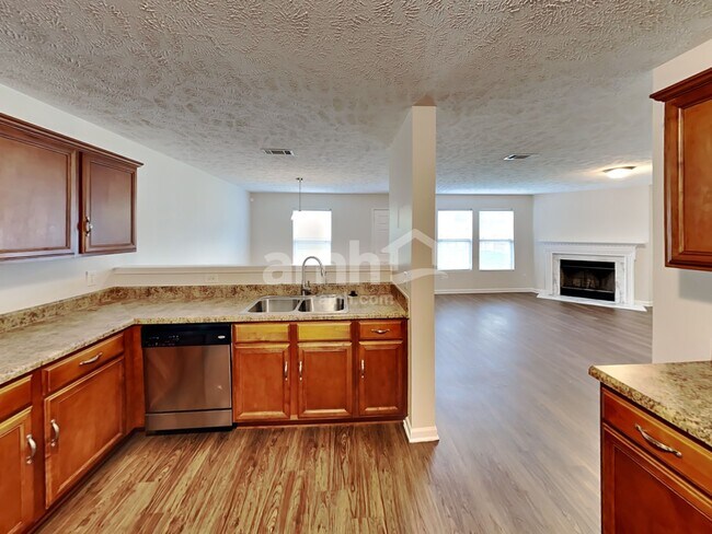 Photo - 1027 Gannett Rd