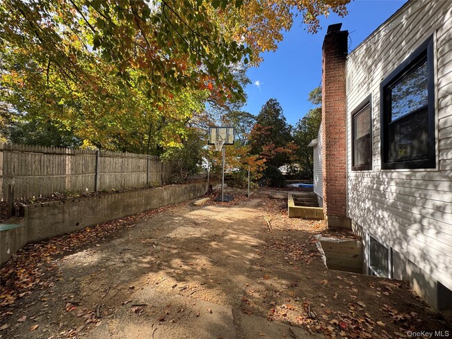 Photo - 75 Valley Dr