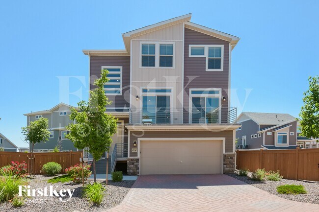 Photo - 10532 Truckee St
