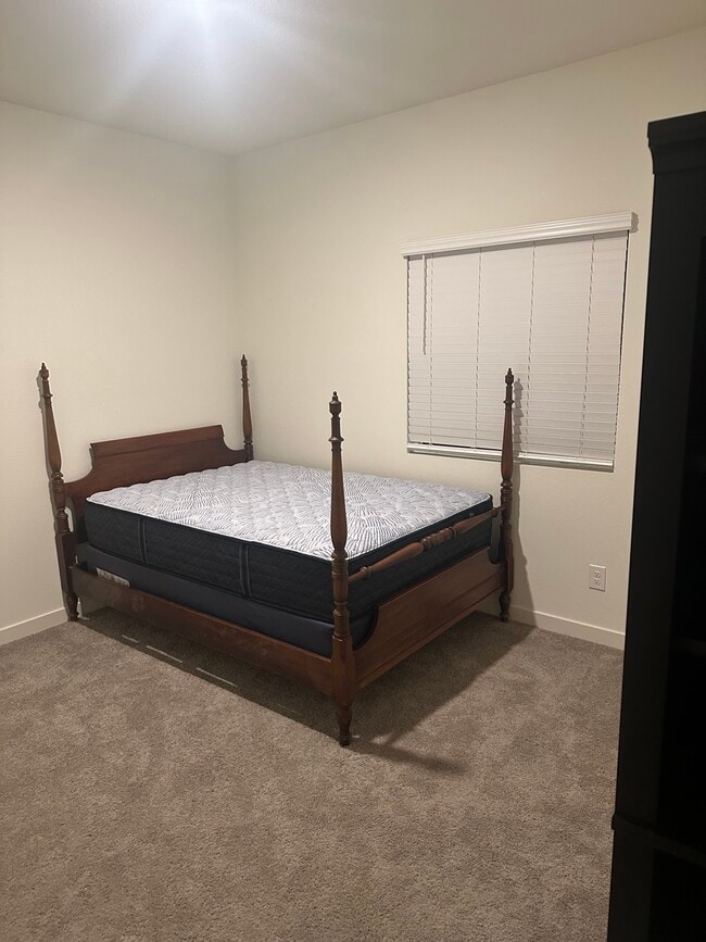 Photo - 707 Canon Rd