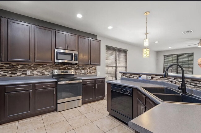 Photo - 9132 Ipswich Bay Dr