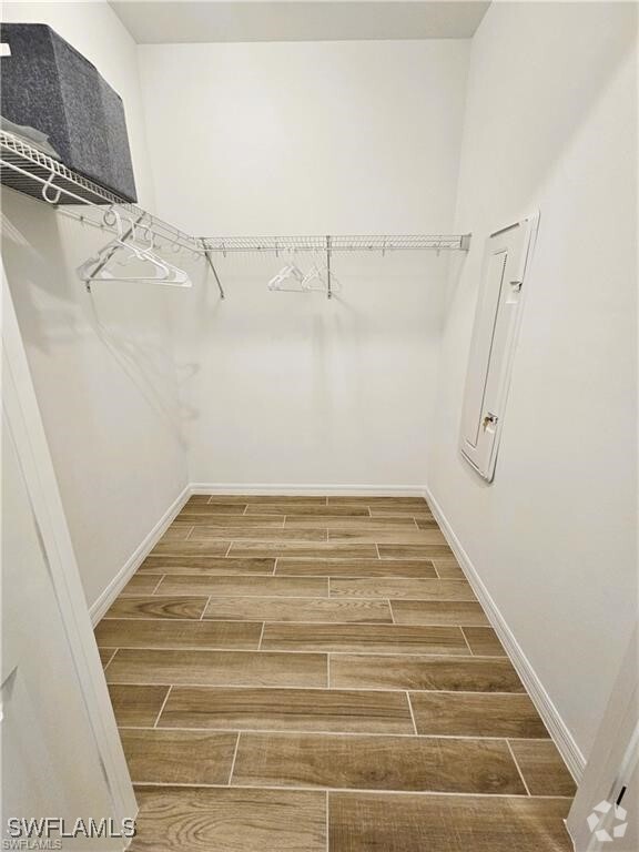 Building Photo - 5943 Sunningdale St Rental