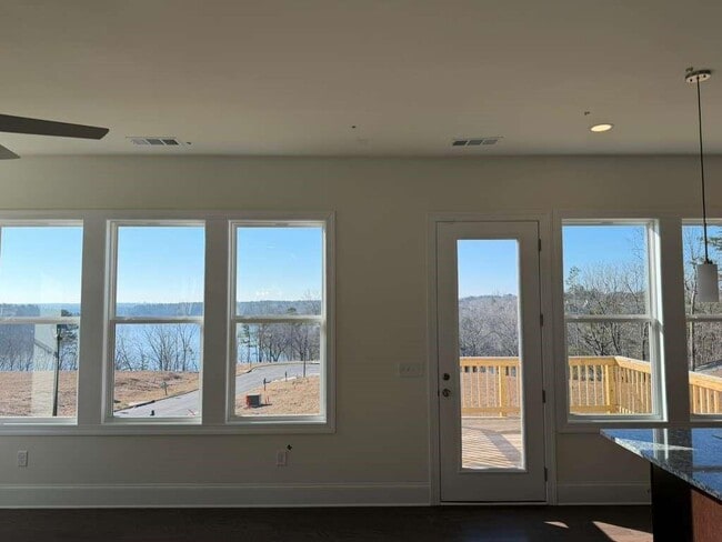 Photo - 1122 Winding Br Dr