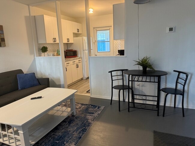 Photo - 6393 S Russell Rd