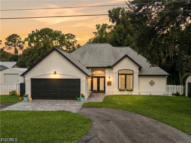 Photo - 1090 Wood Dr