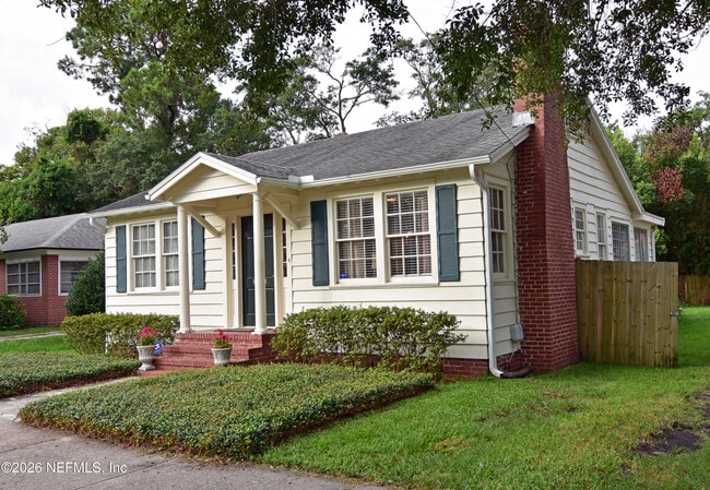 Photo - 1328 Ingleside Ave