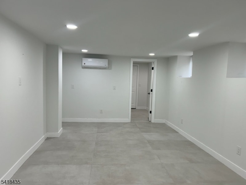 Photo - 437 Bramhall Ave