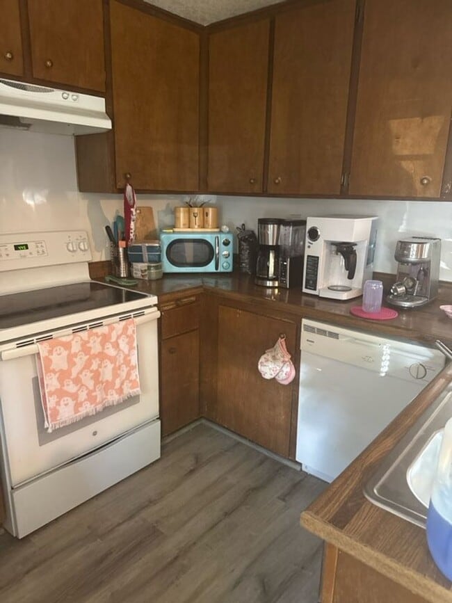 Photo - Wonderful secluded location in West Davis. Unidad 9