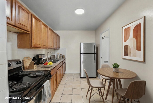 Building Photo - 2775 Apartments