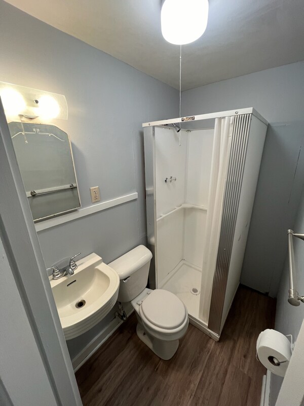 Photo - 318 W 2nd St Unit 5