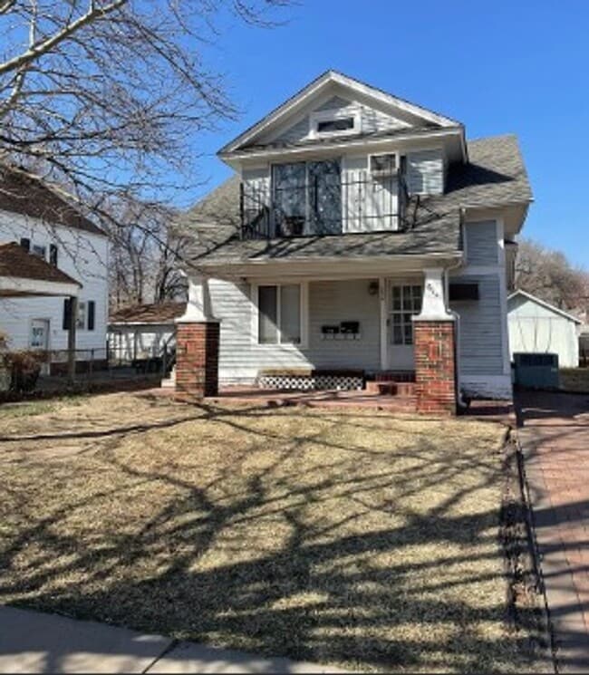 Building Photo - 2410 W Douglas Ave Unit 2410