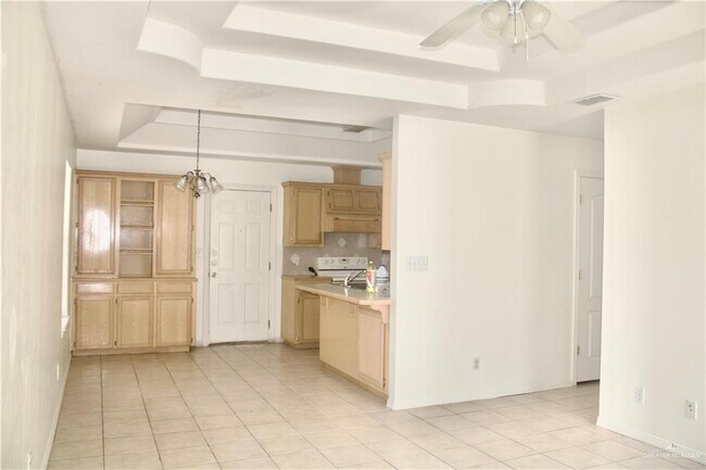 Photo - 12 Cervantes Ave Unit 4