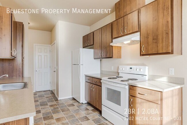 Photo - Two-Bedroom Apartment with AC --Available ... Unidad 203