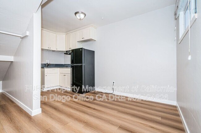 Photo - 1051.5 Grand Ave