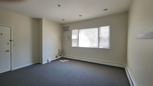 Photo - 77 Colgate St Unit 1