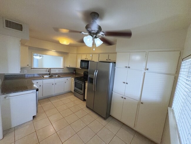 Photo - 2210 Dorrington St Unit 502