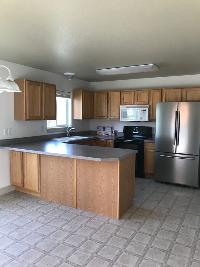 Photo - 132 Meadow Dr