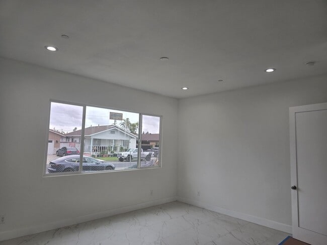 Photo - Newly Built Spacious 4 Bed/4 Bath Home in Garden Grove for Lease